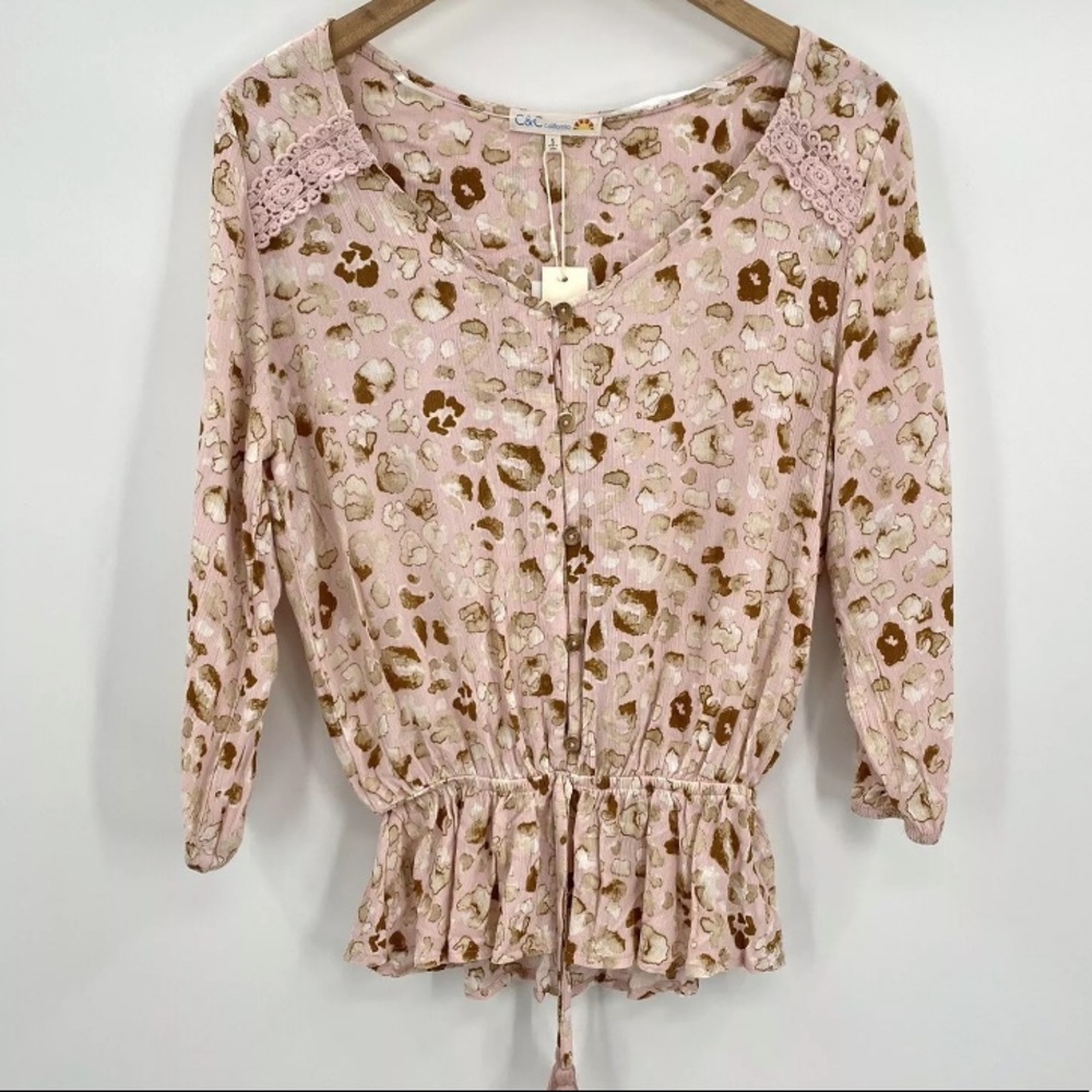 C&C California Floral Pink 3/4 Sleeve Top Blouse V-Neck Tassels Size Small NWT